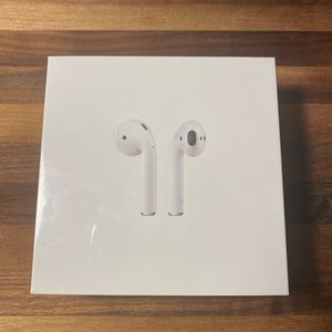 AUTHENTIC Apple AirPods (2 gen) w/ Charging Case